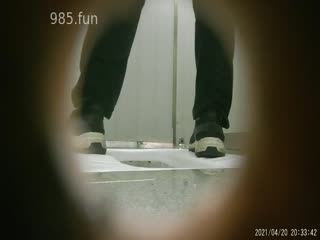绫波零和谁在一起了